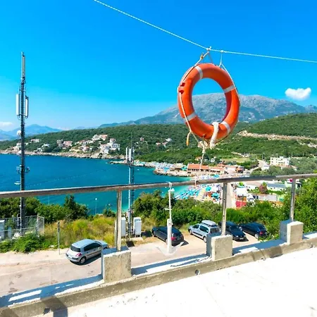 Montenegro - Utjeha - Tito Villa アパート