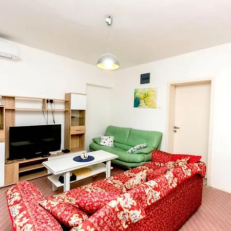 Montenegro - Utjeha - Tito Villa * Podgorica
